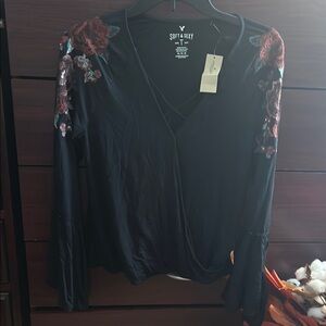 American Eagle Soft & Sexy Black Floral Bell Sleeve Top